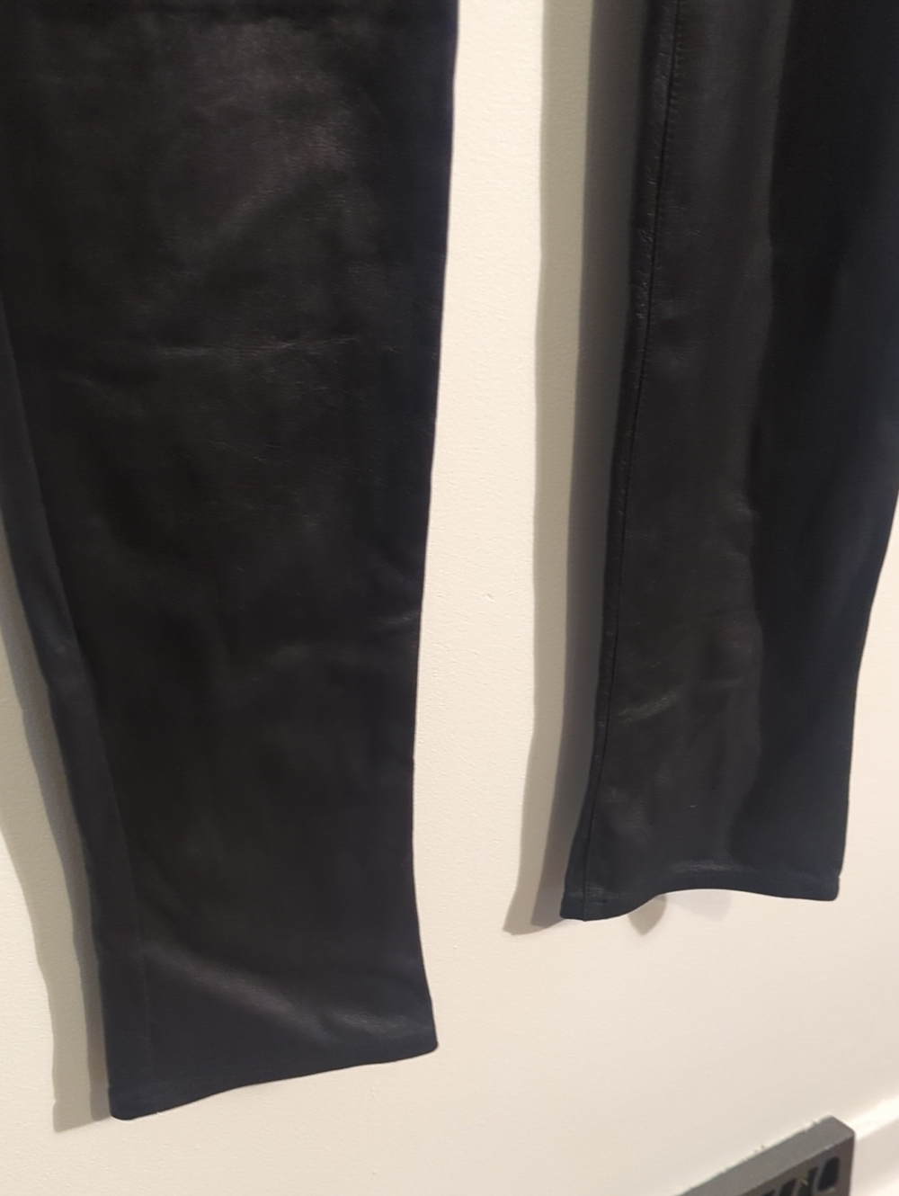 THEORY lambskin pants - size 6 - Picture 8 of 12